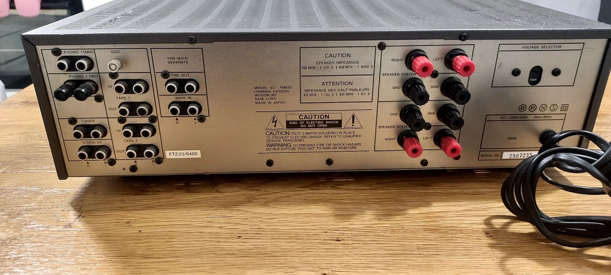Solidny wzmacniacz Stereo Harman/Kardon PM-655