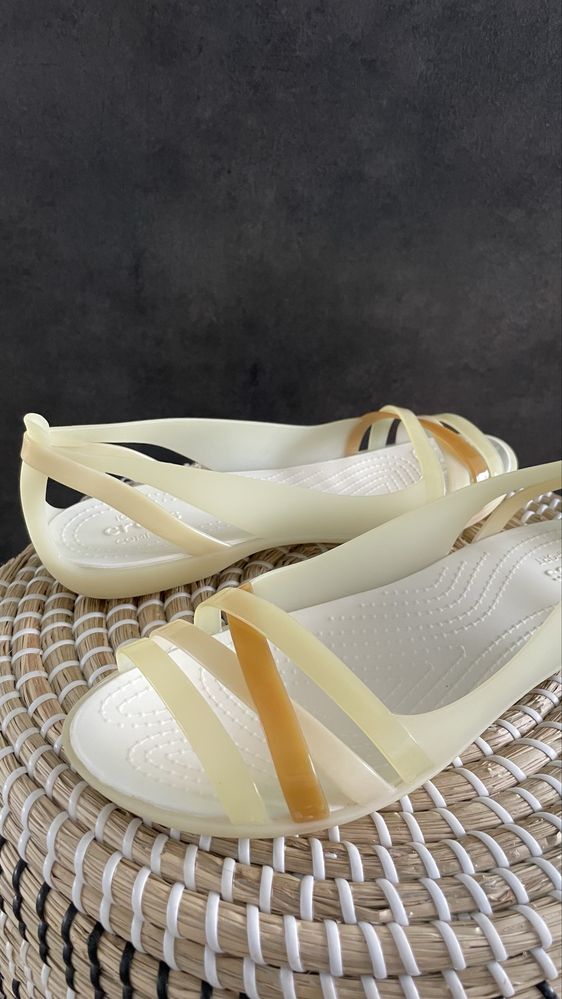 Crocs sandały Isabella Huarache oyster W8 38/39