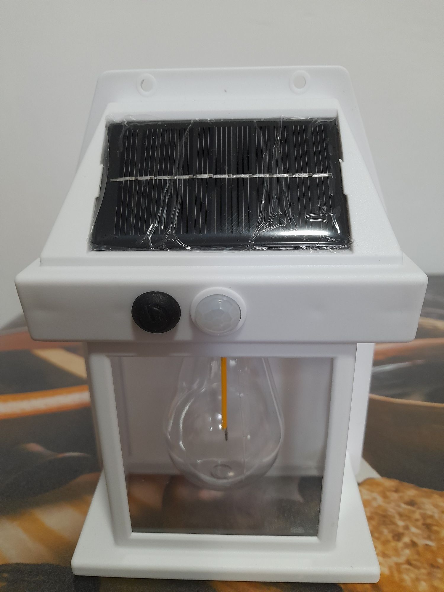 Solarna lampka na zewnątrz!