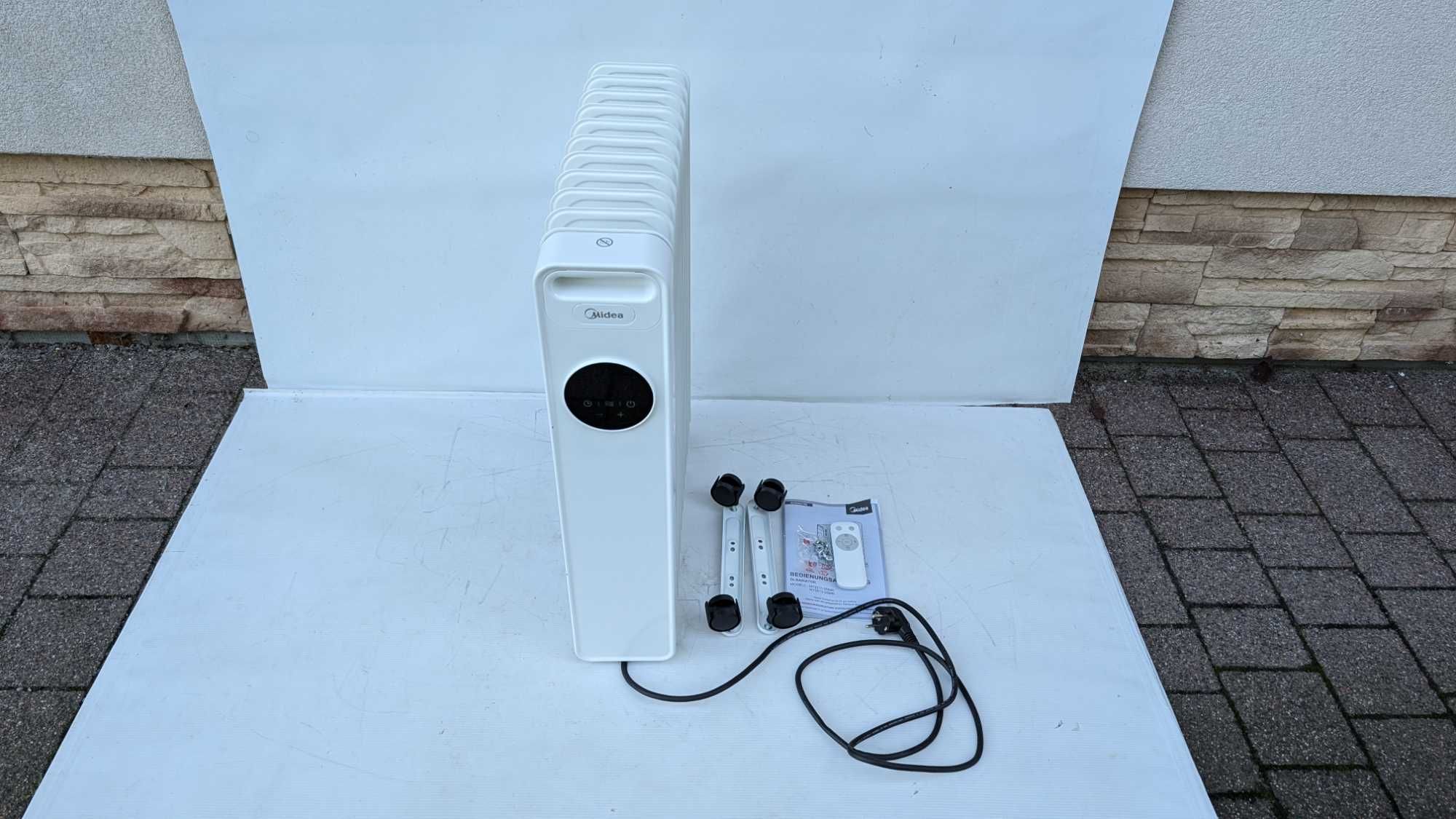 Grzejnik olejowy Midea NY2311-20MR 2300W
