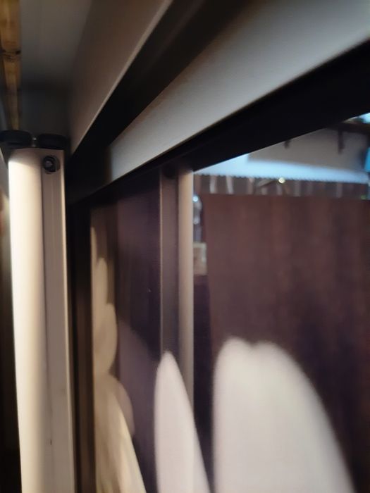 Drzwi przesuwne szklane -szerokość  300cm - wysokość 108cm - 3 skrzydł