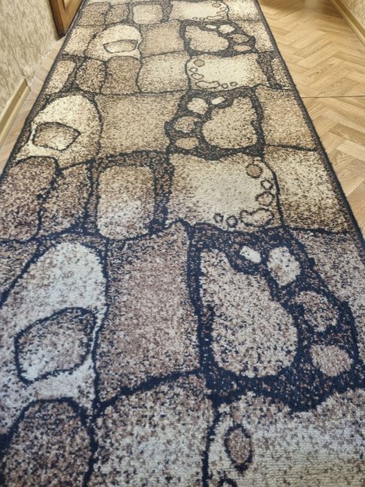 Продам ковровую дорожку