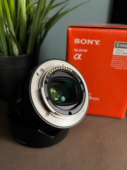 Sony 35mm f1.8 FE