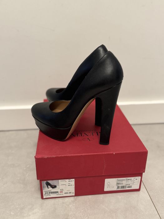 Valentino klasyczny model