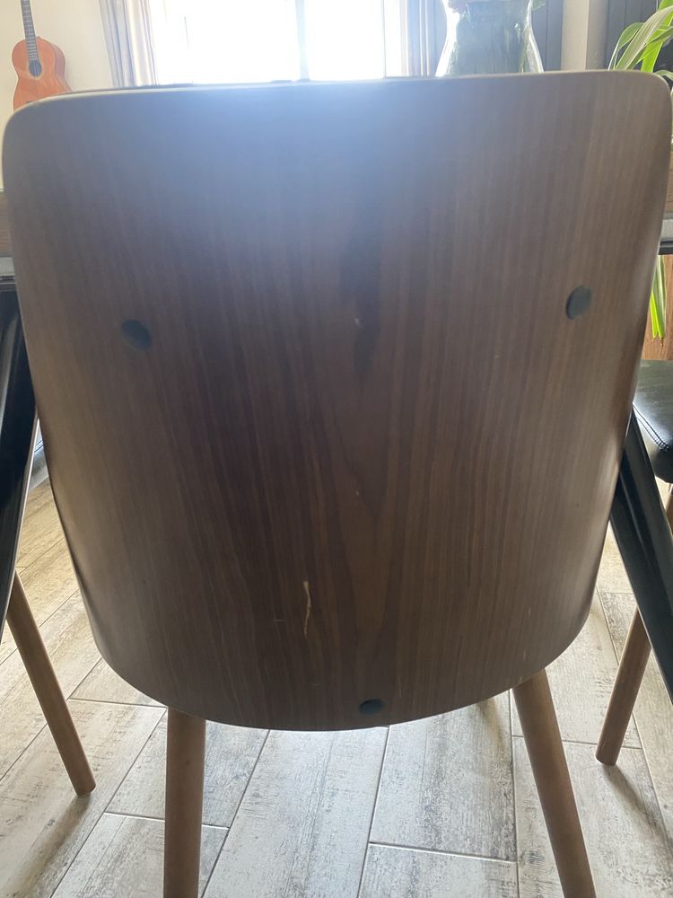 Krzesła do jadalni z pikowanej ekoskóry i giętkiego drewna