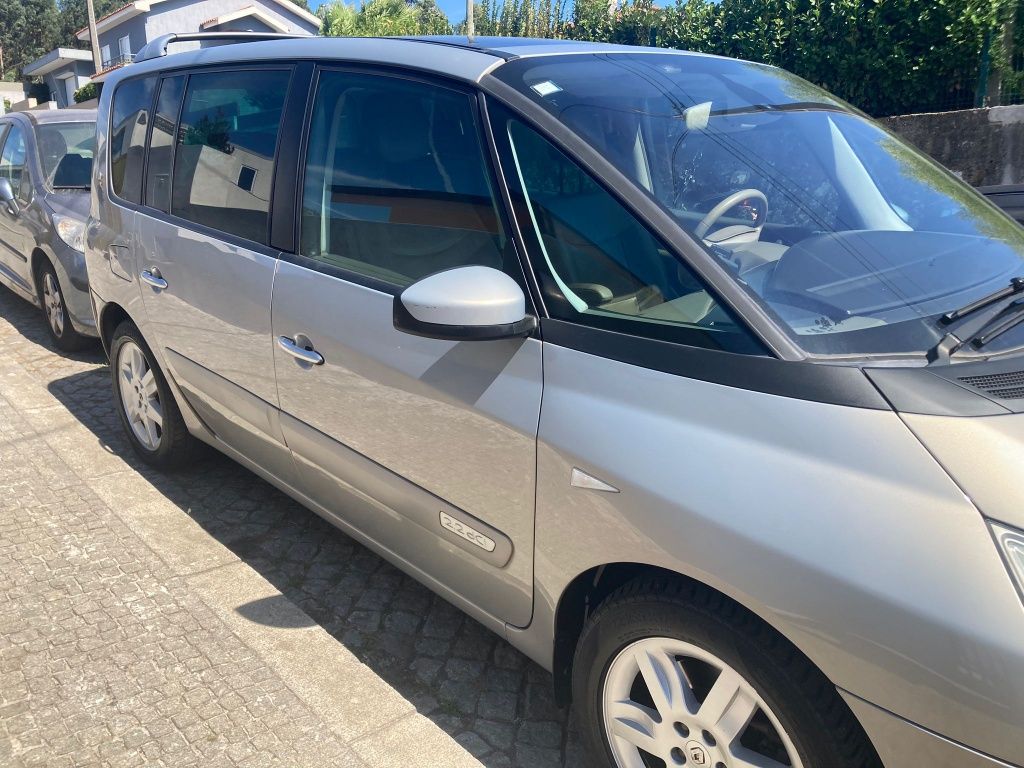 Renault espace 2.2  4000€