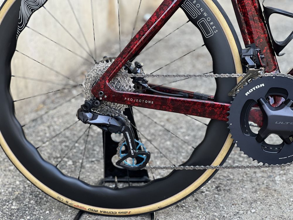 V: Trek Madone SLR / Ultegra Di2 12v