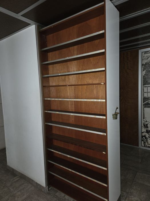 Estantes com roldanas