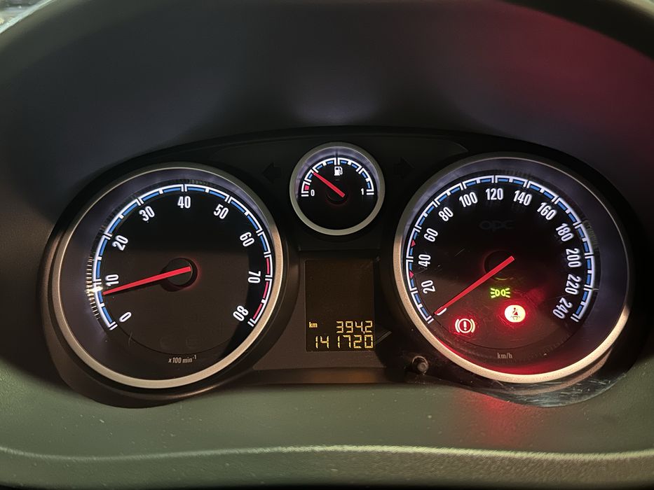 Opel corsa OPC 192cv