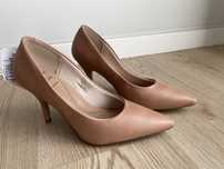 Sapatos salto alto cremes novos 37