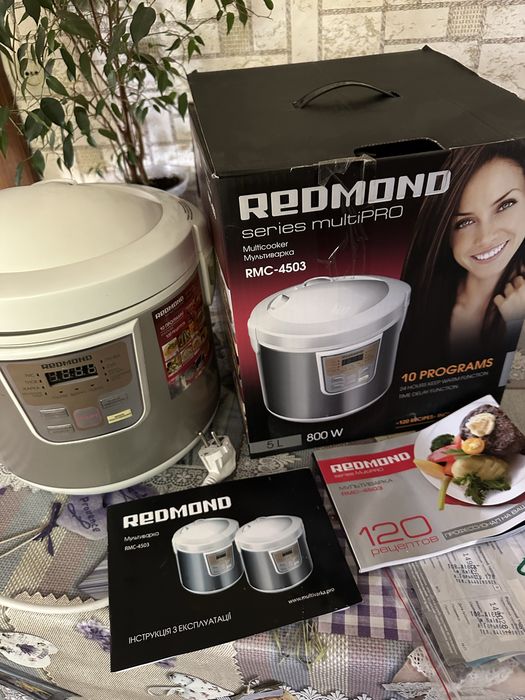 Мультиварка Redmond RMC-4503