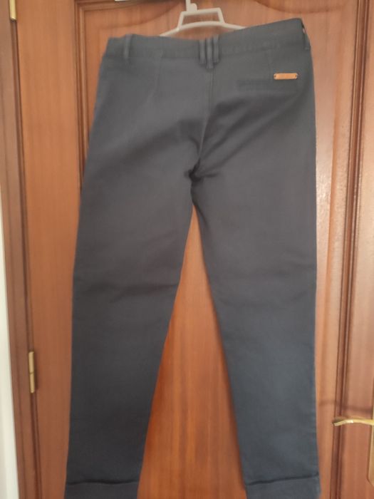 Vendo calças de senhora de cor azul