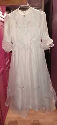 Suknia komunijna dla dziewczynki, rozmiar 146