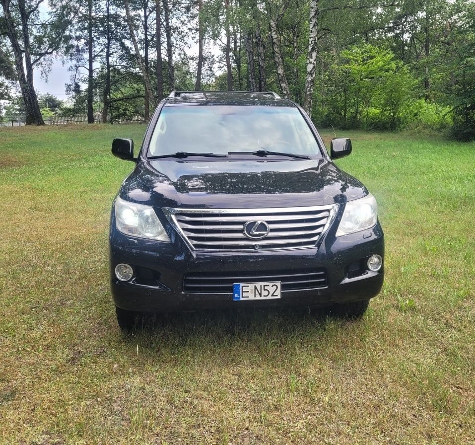 Lexus LX 570  V8 benzyna.bezwypadkowy