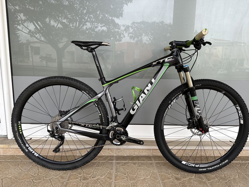 Bicicleta de BTT 29 - Carbono