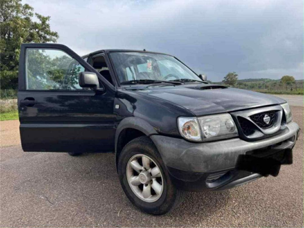 Nissan Terrano ano 2000