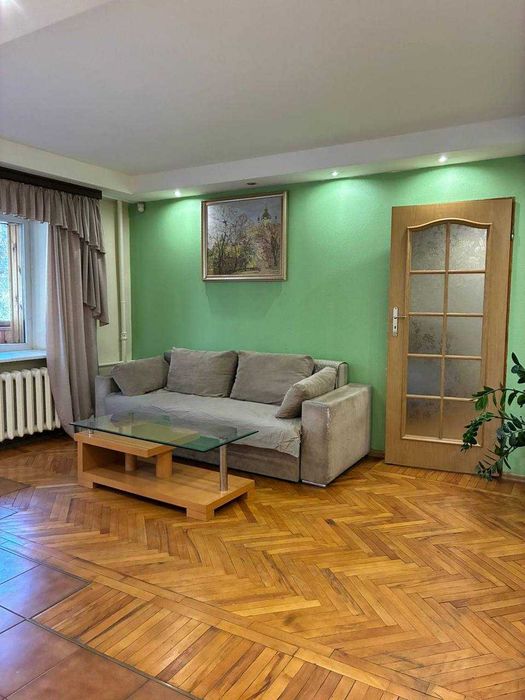 Продаж Чоколівський бульвар 11 Чудовий ремонт 2к 48кв 2пов БЕЗ КОМІСІЇ