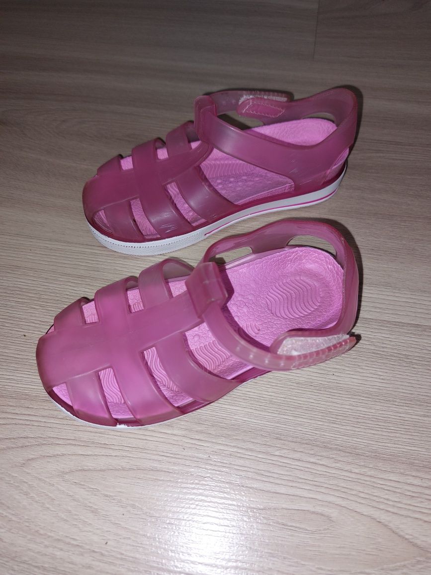 Sandały plastikowe gumowe różowe rozmiar 24 wkładka 14 cm