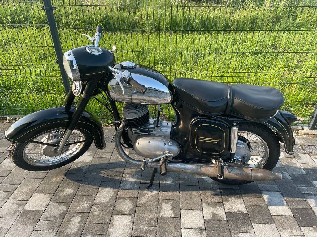 Motocykl cz 175 jawa 175