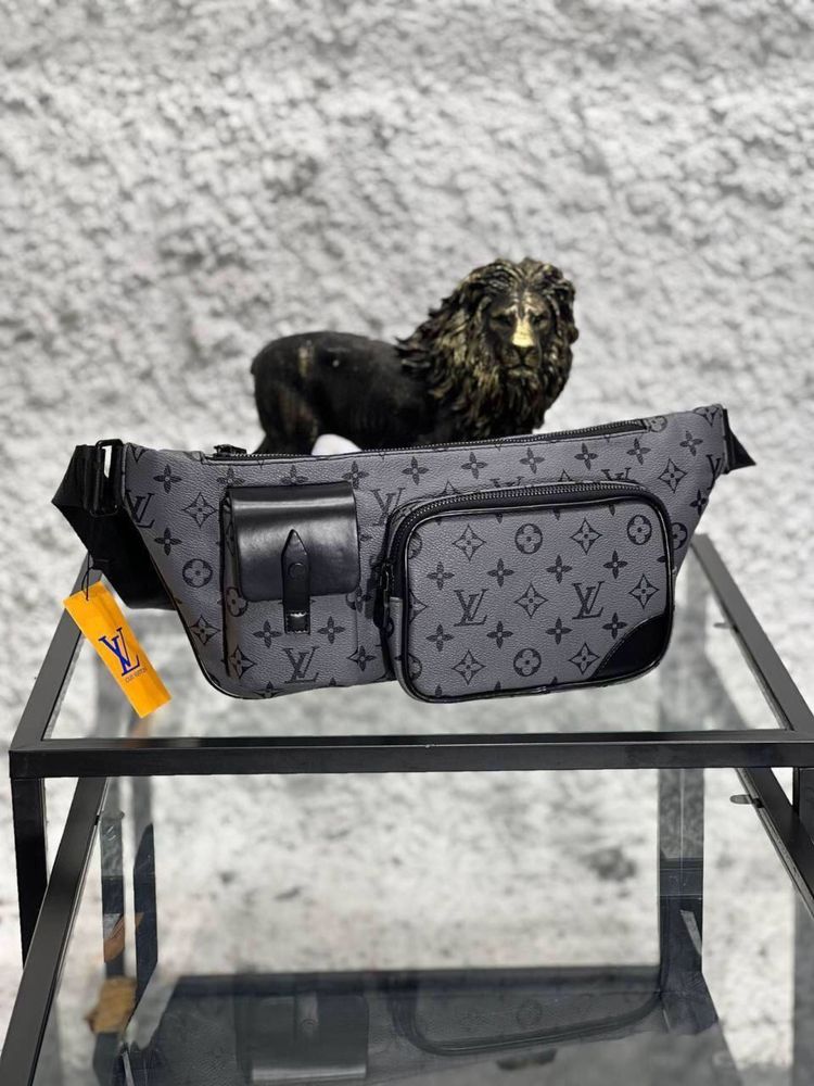 Мужская брендовая сумка бананка чоловіча Louis Vuitton LV