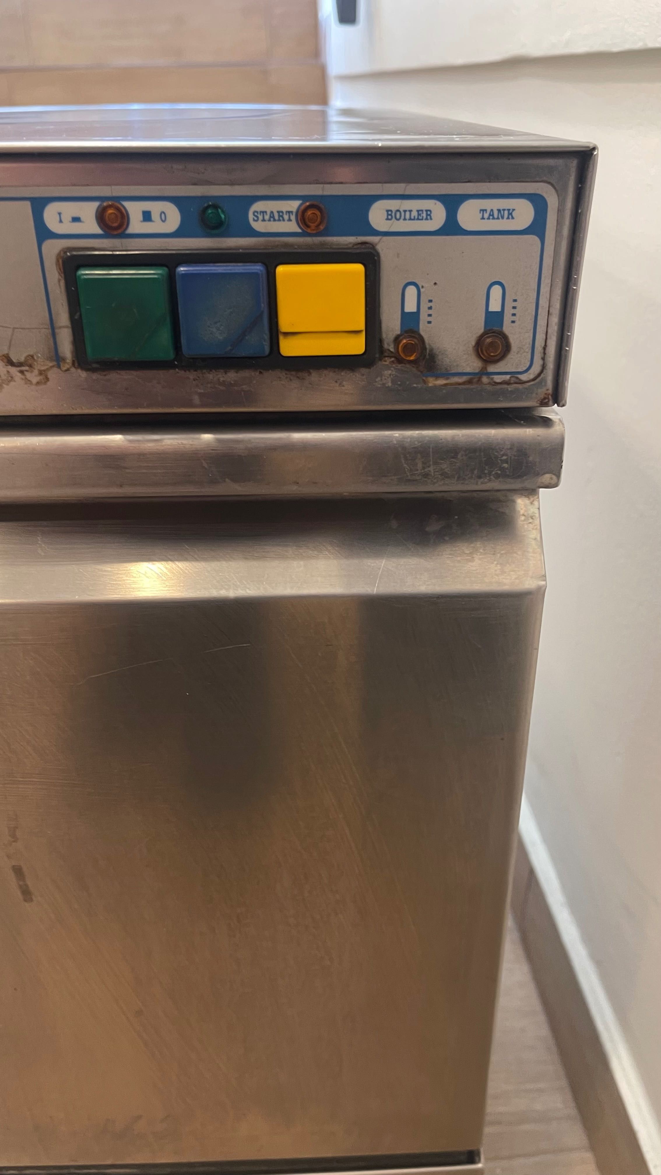 Maquina de lavar louça para hotelaria restauração