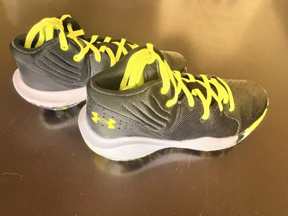 Sapatilhas de rapaz, n. 36,5, Under Armour