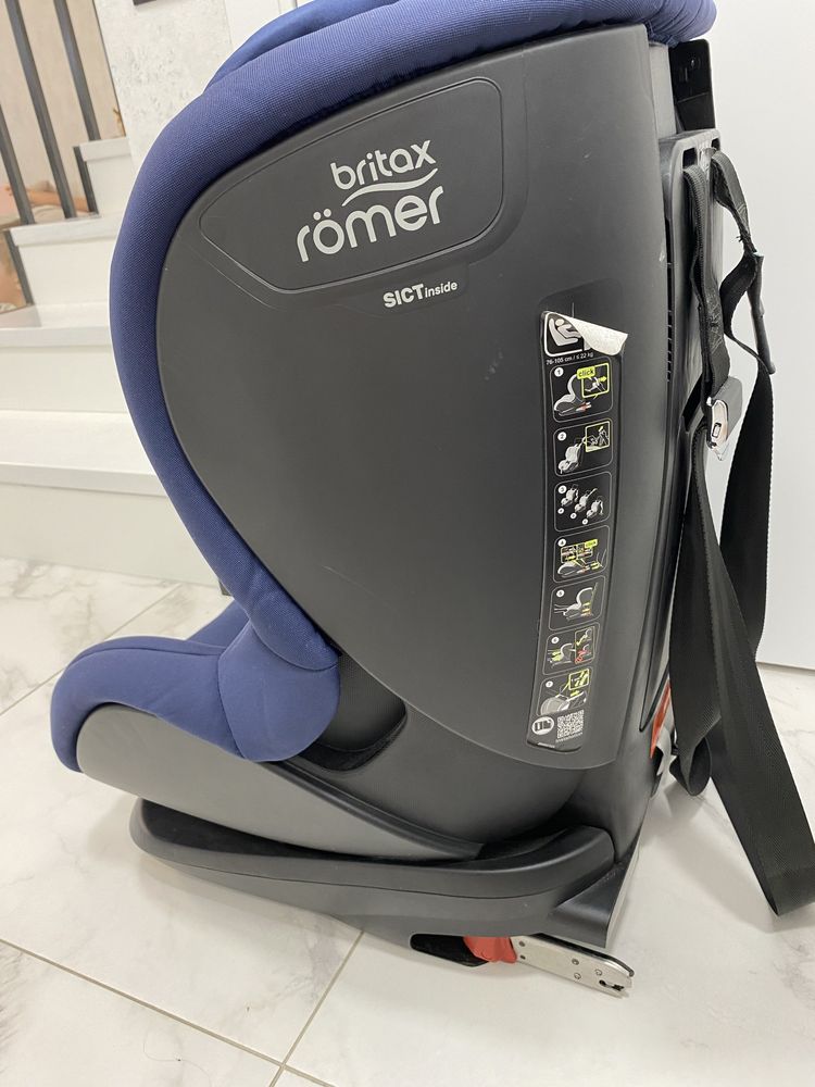 Britax-Romer автокрісло Trifix2 i-Size