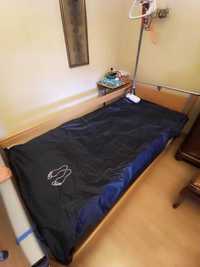 Łóżko rehabilitacyjne z materacem odleżynowym