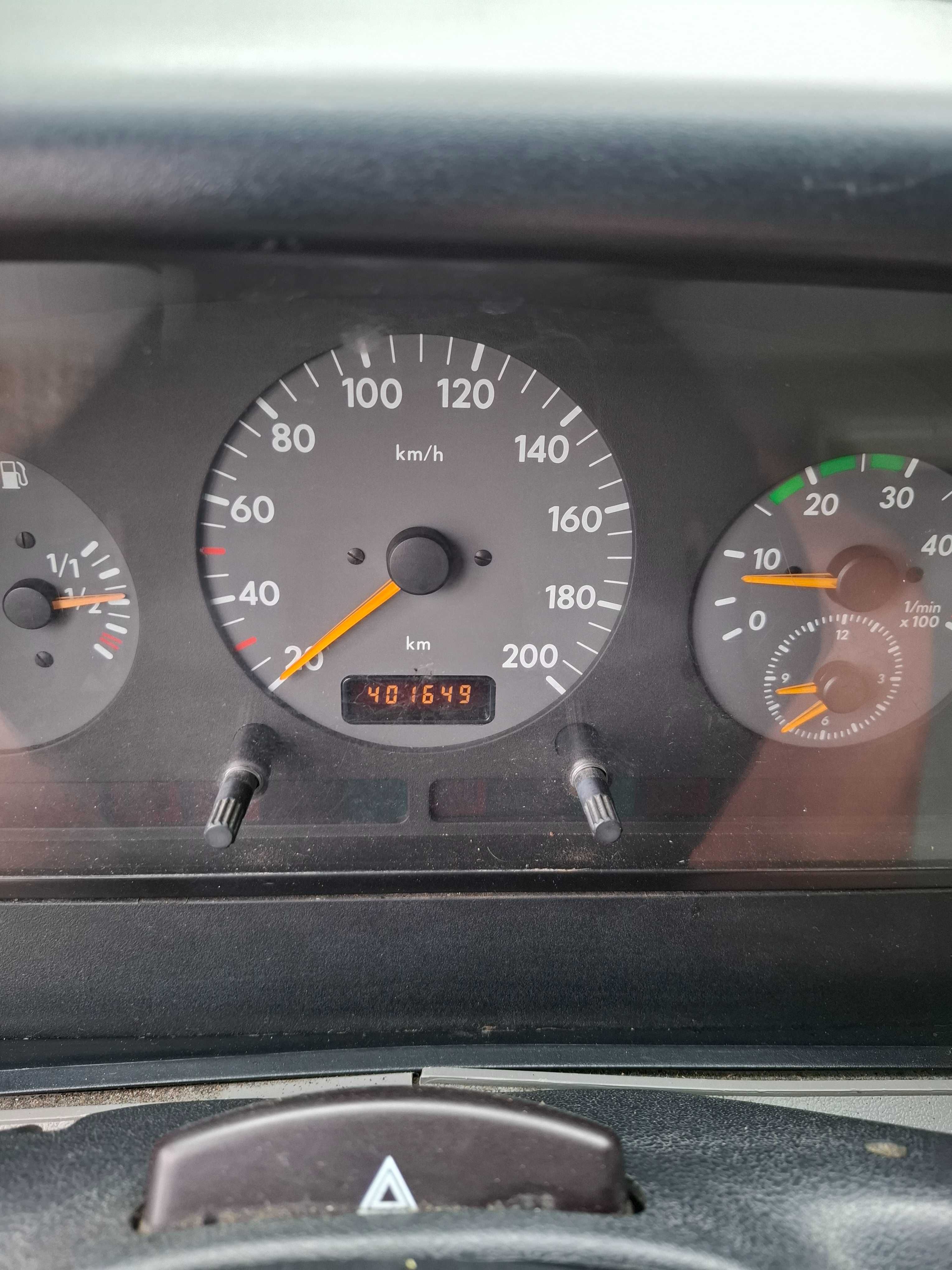 Volksvagen lt 28 średni 2500 TDI  Klima sprawna