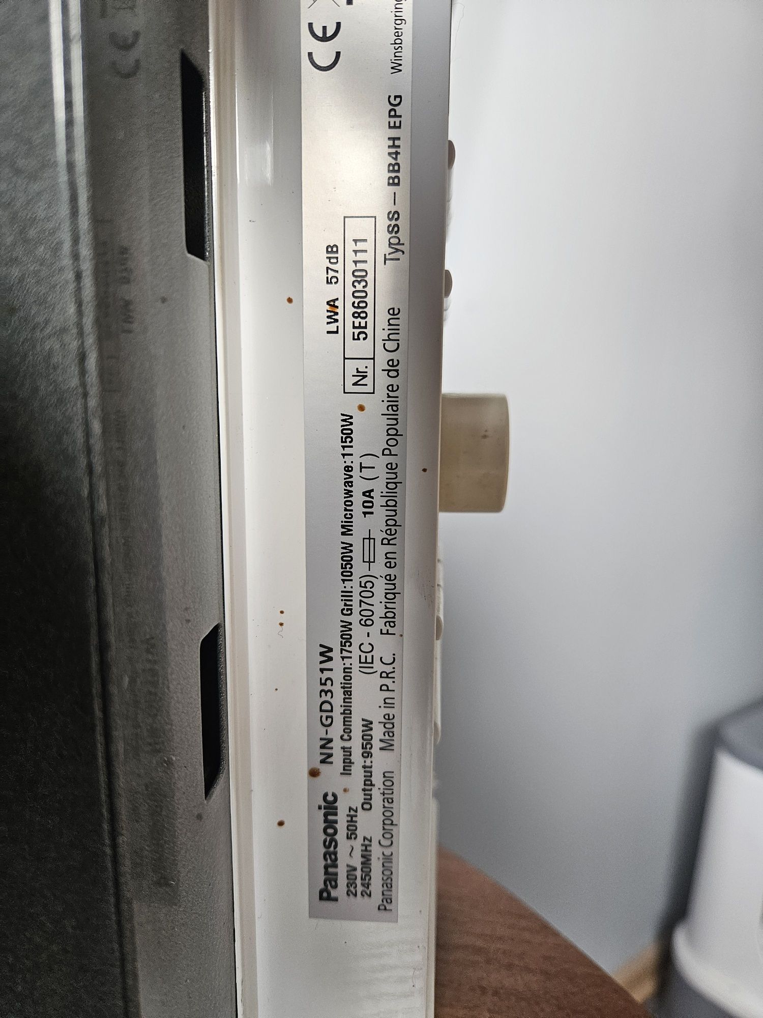 Mikrofalówka Panasonic GD351