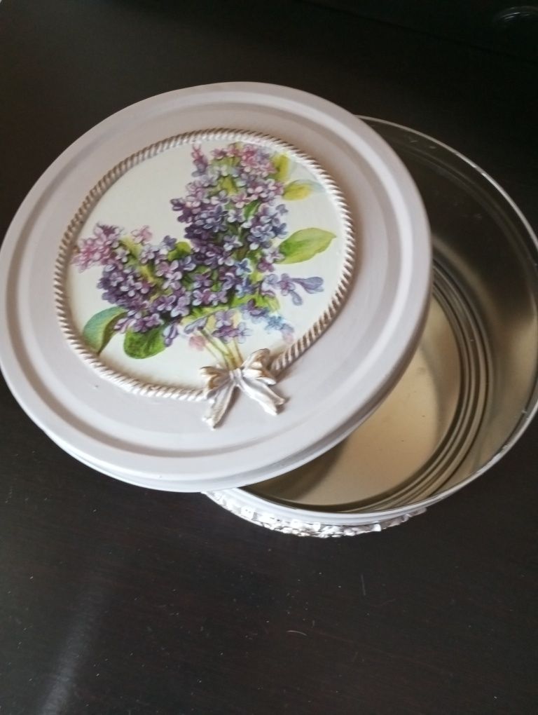 GAŁĄZKA BZU- duża szkatułka/ pudelko/ pojemnik w stylu retro vintage