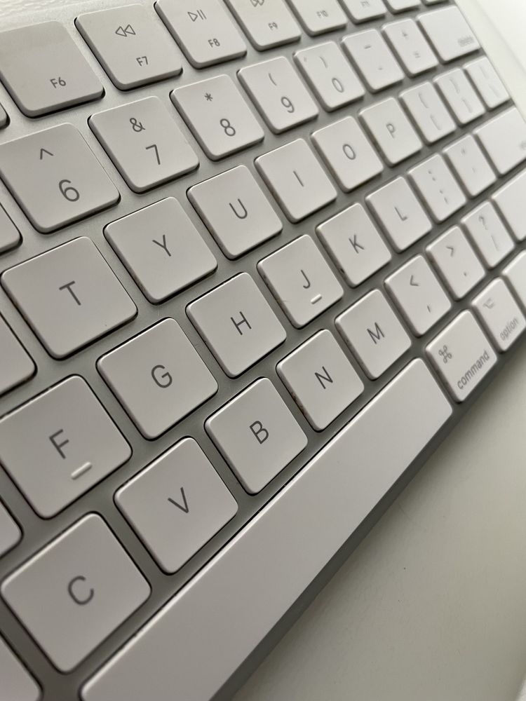 Klawiatura komputerowa Apple, bezprzewodowa Apple keyboard
