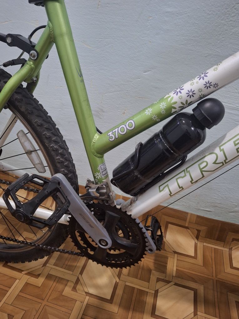 Велосипед Trek 3700 жіночий 19,5"