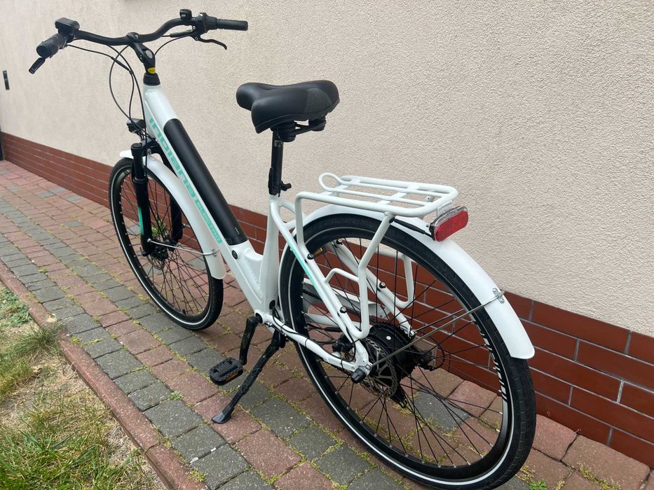 Rower elektryczny INDIANA E-Trekking 3.0 D18 28 cali Biały JAK NOWY