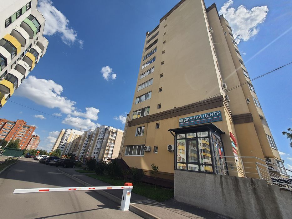 Продам 1к кв вул. Йови 1, 51м2, з документами,  цегляний будинок!