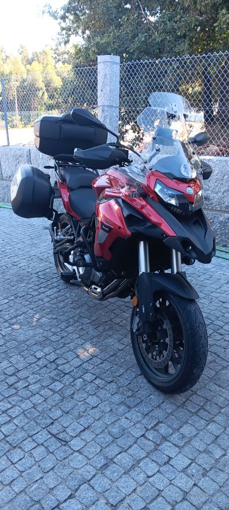 Benelli trk 502 como nova