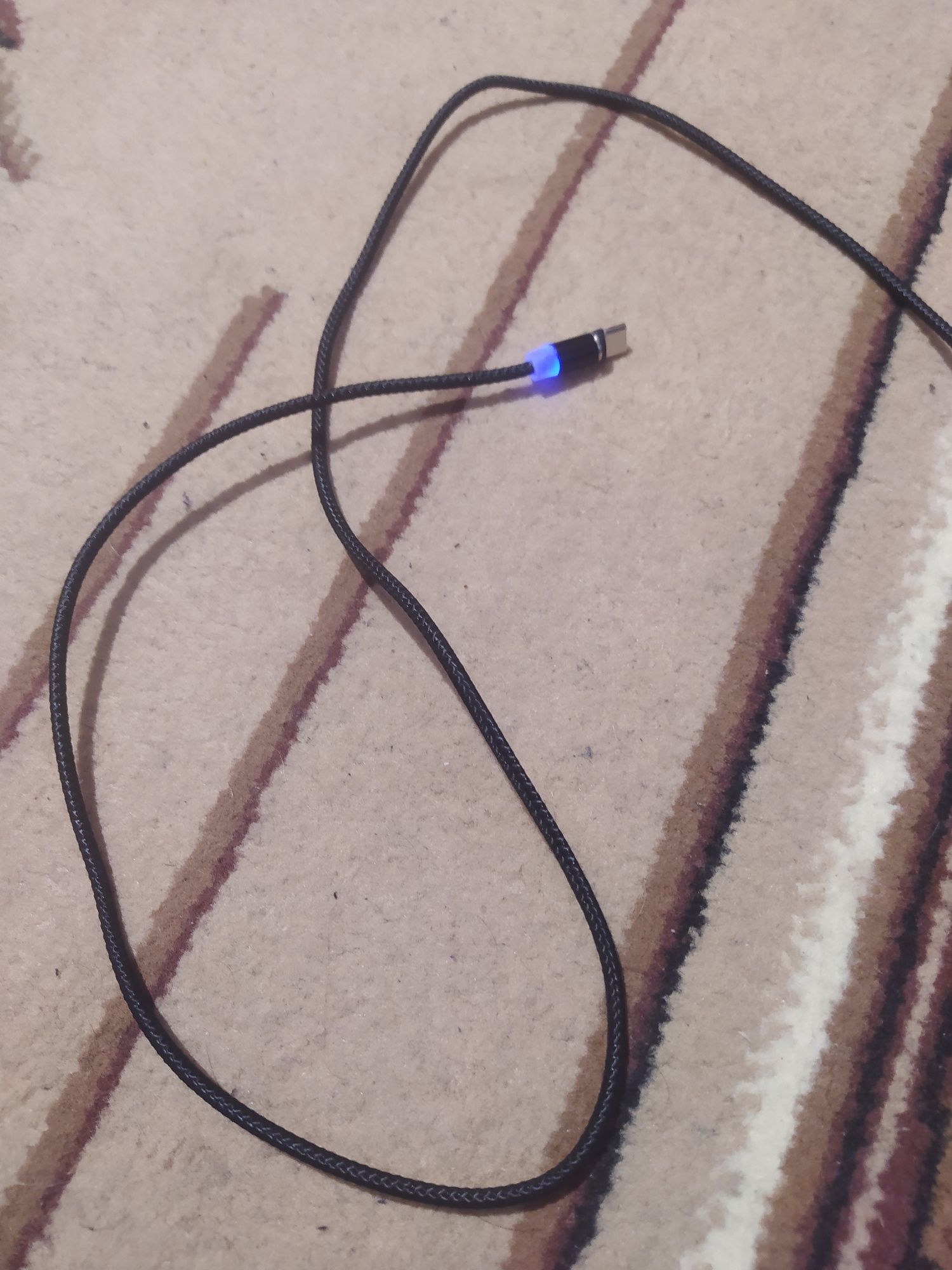 Кабель магнітний  3-в-1  2м USB- Type-C/MicroUSB/Lightning  3А шнур