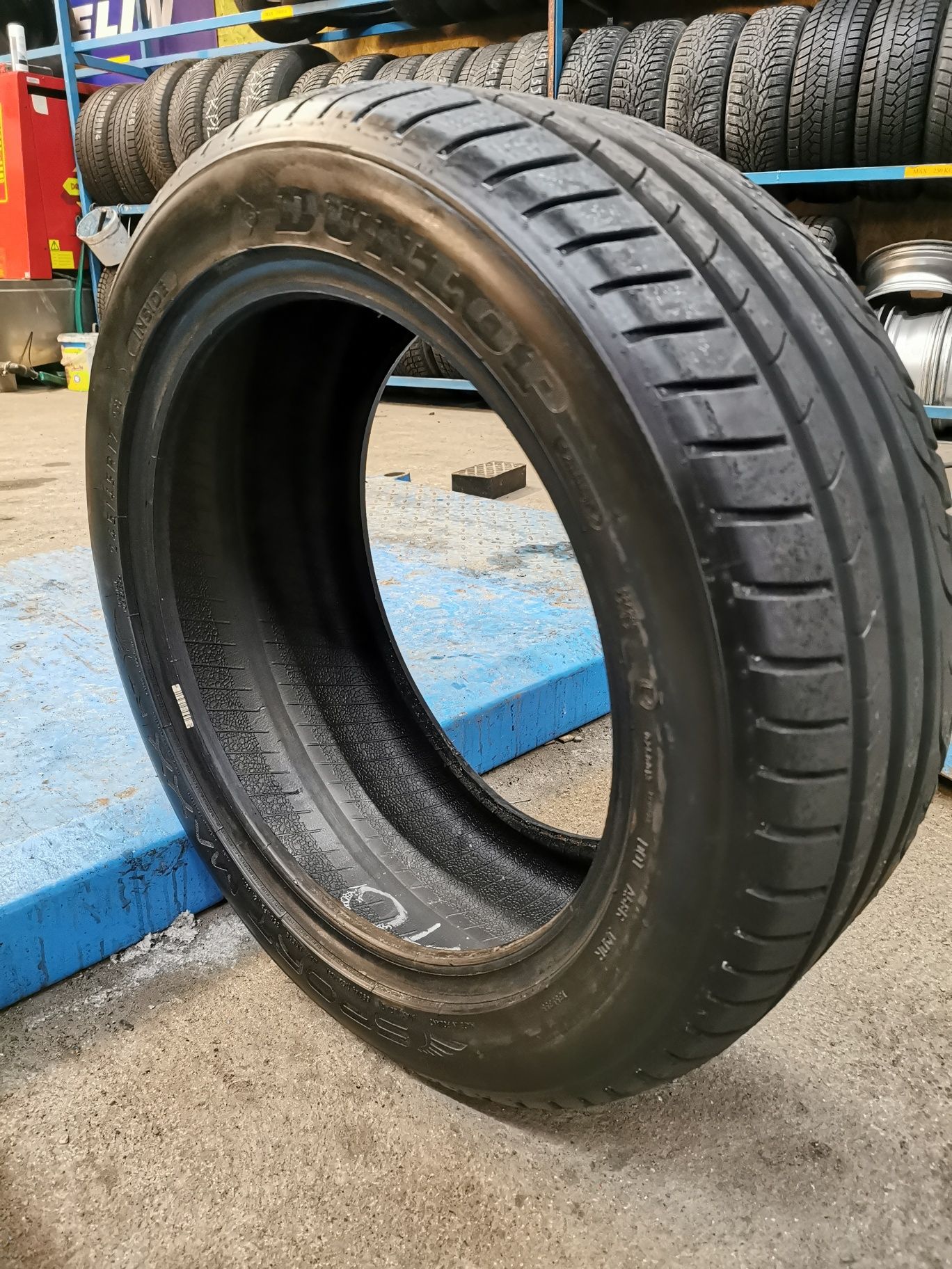 Opona 245/45R17 95Y Dunlop Sport Maxx RT #32