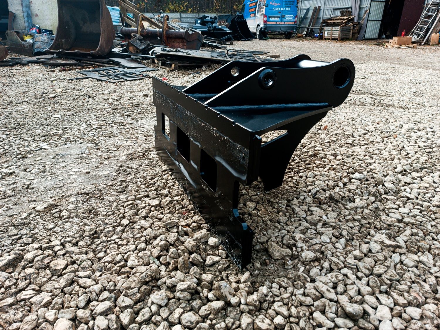 Karetka z widłami do koparki 8-10t