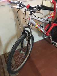 Bicicleta offroad aluminio, susp, 21 vel