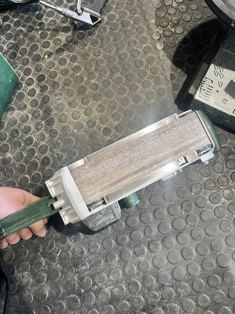 Bosch pbs 75a szlifierka taśmowa