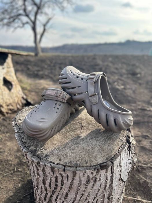 Оригінал Сrocs Echo Clog Khaki чоловічи крокси бежеві хакі чорні