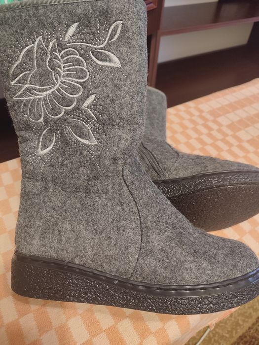 Валянки теплі та зручні