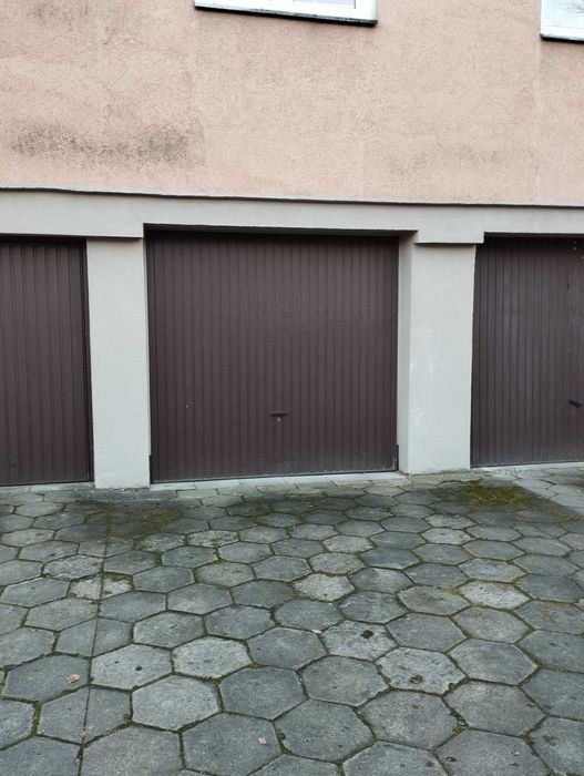 Garaż do wynajęcia ul Kleeberga 2