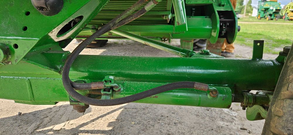 Комбайн зернозбиральний JOHN DEERE 1065 . 3.6m.