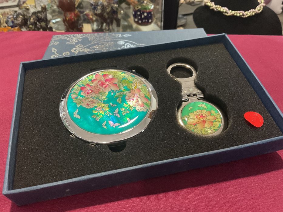 Estojo espelho e porta chaves decoração mother of pearl