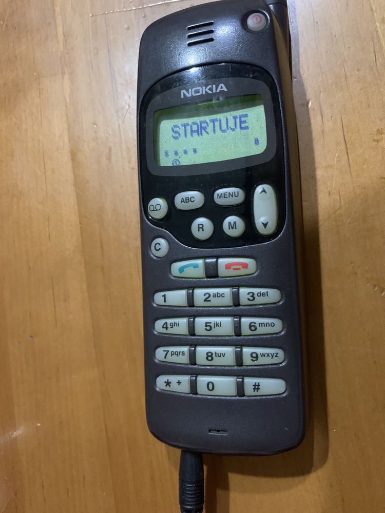 Telefon komorkowy Nokia 1611
