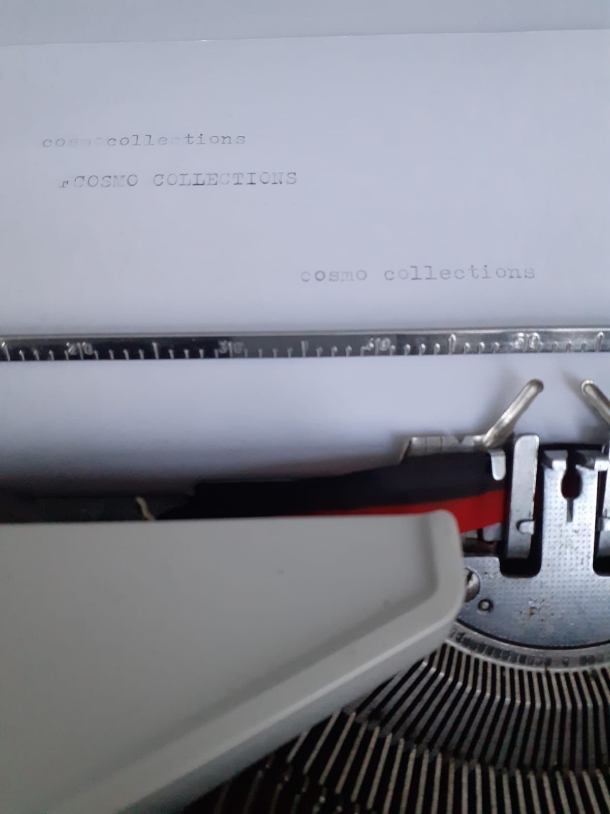 Máquina de escrever mecânica Messa 3002 impecável