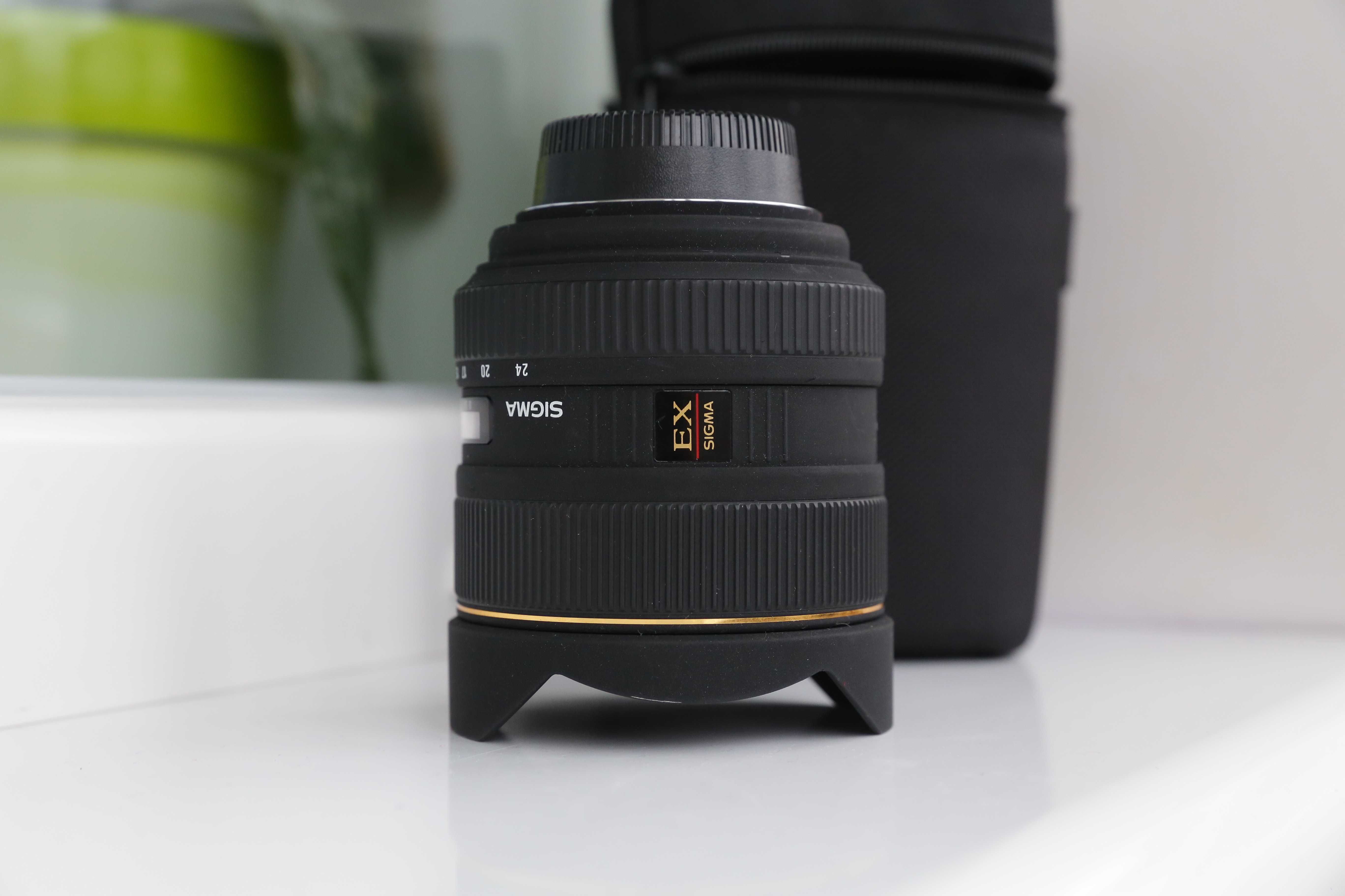 Sigma 12-24mm f4.5-5.6 для Nikon