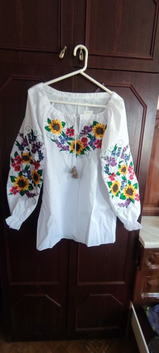 Стильна вишиванка